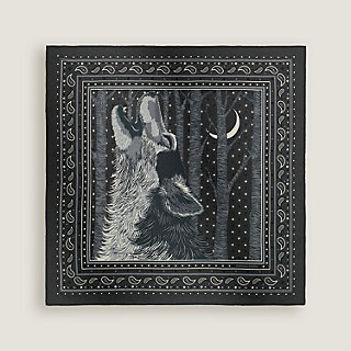 【HERMES】☆渋めカラーに熊☆\tカレH 65 GRRRRR!・ バンダナ カレH 65 《GRRRRR!・ バンダナ》 | Hermès - エルメス-公式サイト